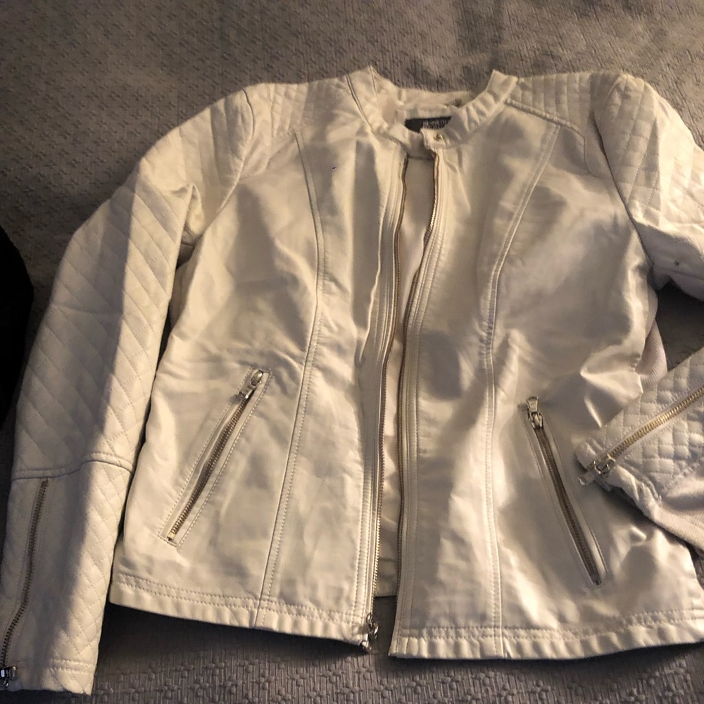 Jacket - Picture 2 of 4